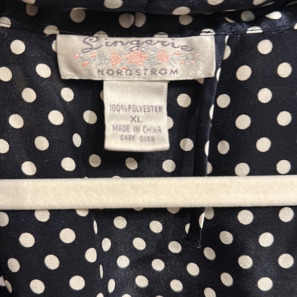 Vintage Nordstrom Lingerie polka dot short silky robe - Picture 3 of 5